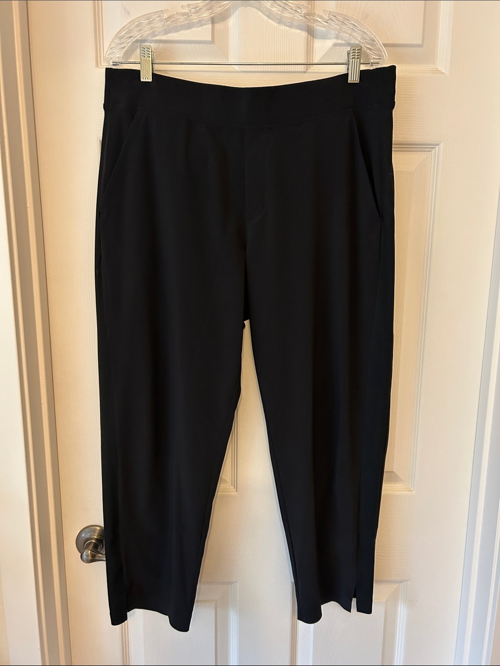 Athleta Brooklyn Black Cropped Pull-On Ankle Pants